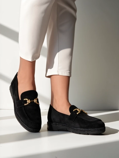 Chaussures slip-on Royalfashion pour femmes avec un bout décoratif