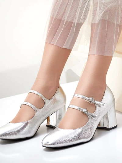 Chaussures à talon bloc en cuir verni pour femmes avec des brides Ovinna