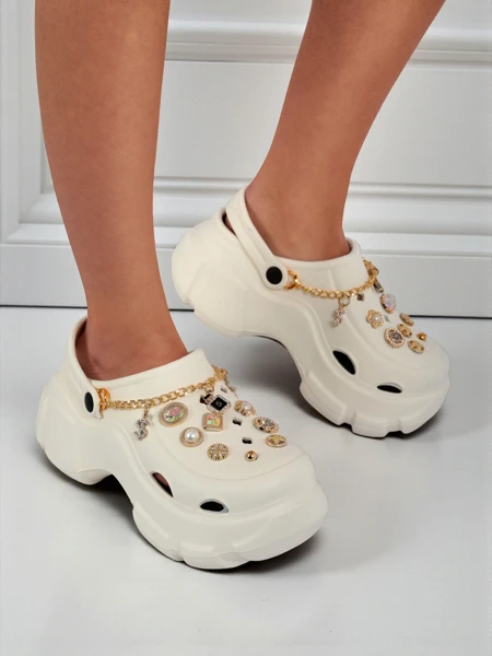 Sandales Caligae Aurelia Bianca avec décorations chain style glamour