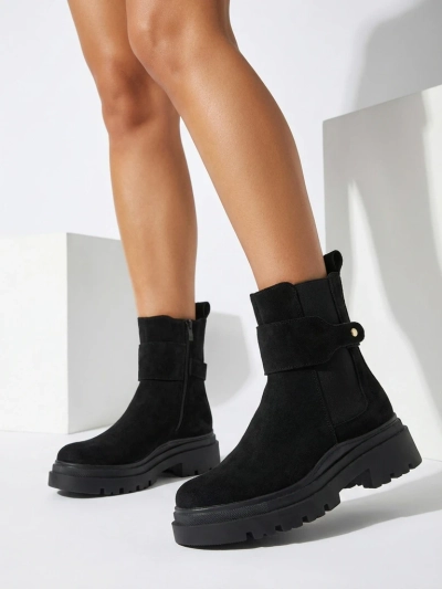 Royalfashion Bottes noires pour femmes avec lanière décorative Doasa