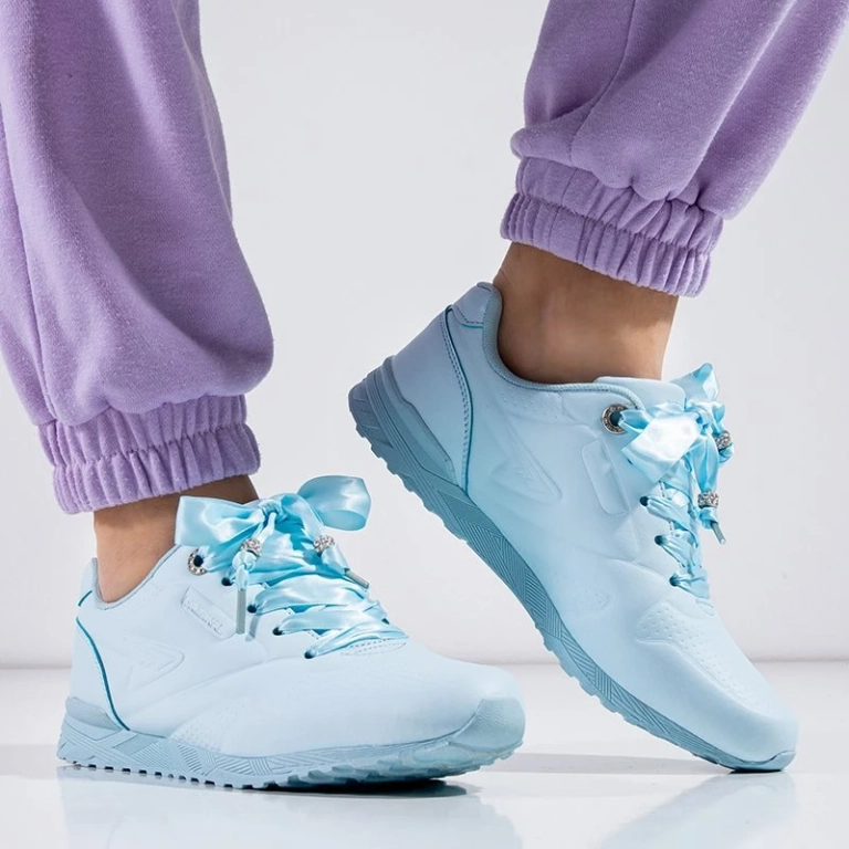 OUTLET Chaussures de sport pour femmes bleues à nouer avec un ruban Minorina - Footwear