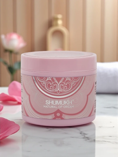 Crème pour le visage et le cou avec effet éclaircissant et hydratant Rose Clair