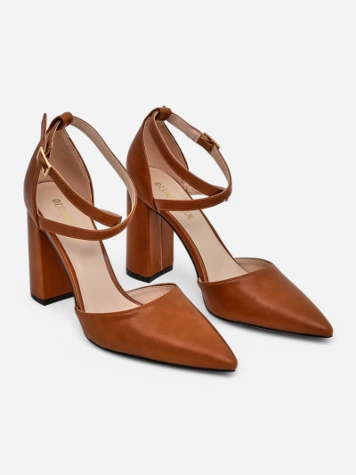 Royalfashion Pompes pour femmes avec des straps croisées Eurolias