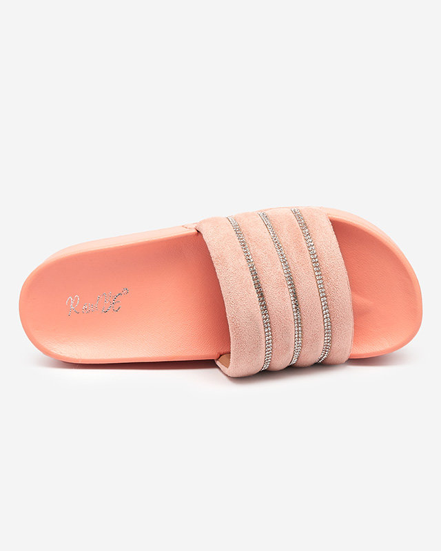 Chaussons femme roses sur la plateforme Sunavi. Chaussures