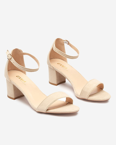 OUTLET Sandales femme beiges sur le poteau Nelino - Footwear