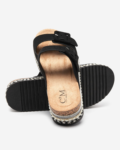 OUTLET Chaussons noirs pour femme sur semelle épaisse Carisno - Footwear