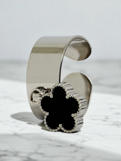 Bracelet jonc Dolce Vita avec des breloques décoratives