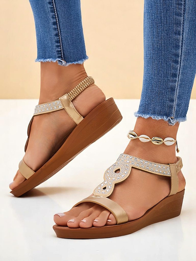 Sandales compensées pour femmes Aurelia Royalfashion dorées en cuir écologique