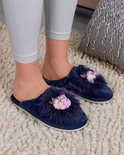 Chaussons en fourrure pour femmes Royalfashion avec des fleurs Ederra
