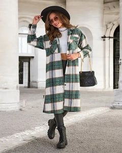 vert foncé || blanc