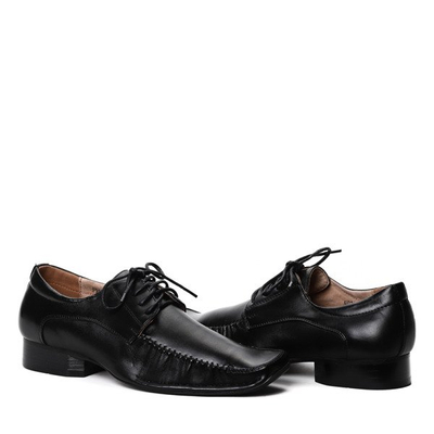 Czarne pantofle chłopięce- Obuwie