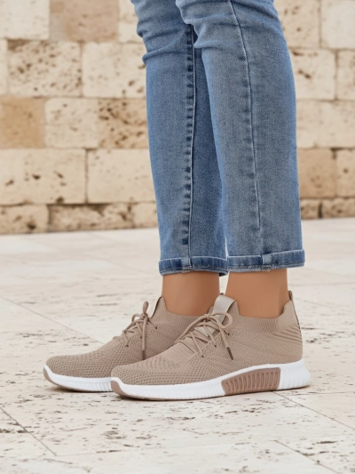 Baskets pour femmes Aristea marron clair talon plat tissu 3 cm