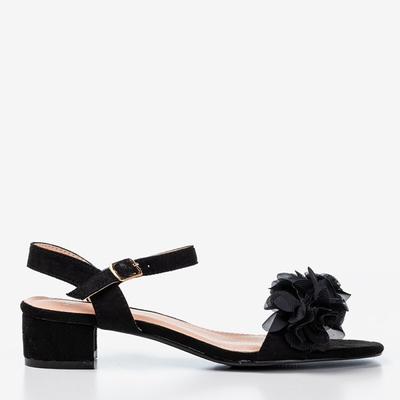 Sandales noires pour femmes sur un pied bas avec des fleurs Flonia - Chaussures 1