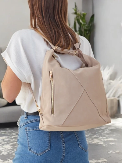 Sac à main Royalfashion féminin en cuir éco. Sac à main femme avec fermeture éclair, fabriqué en cuir éco. Le modèle possède 1 compartiment avec un séparateur, 3 poches internes et 3 poches externes. De plus, il est livré avec un portefeuille et une bando
