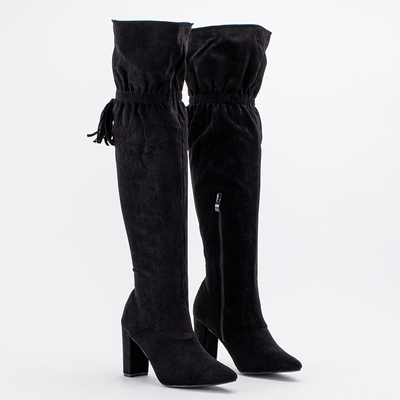 Boots en éco-suédine noire sur le post Piqer-Footwear