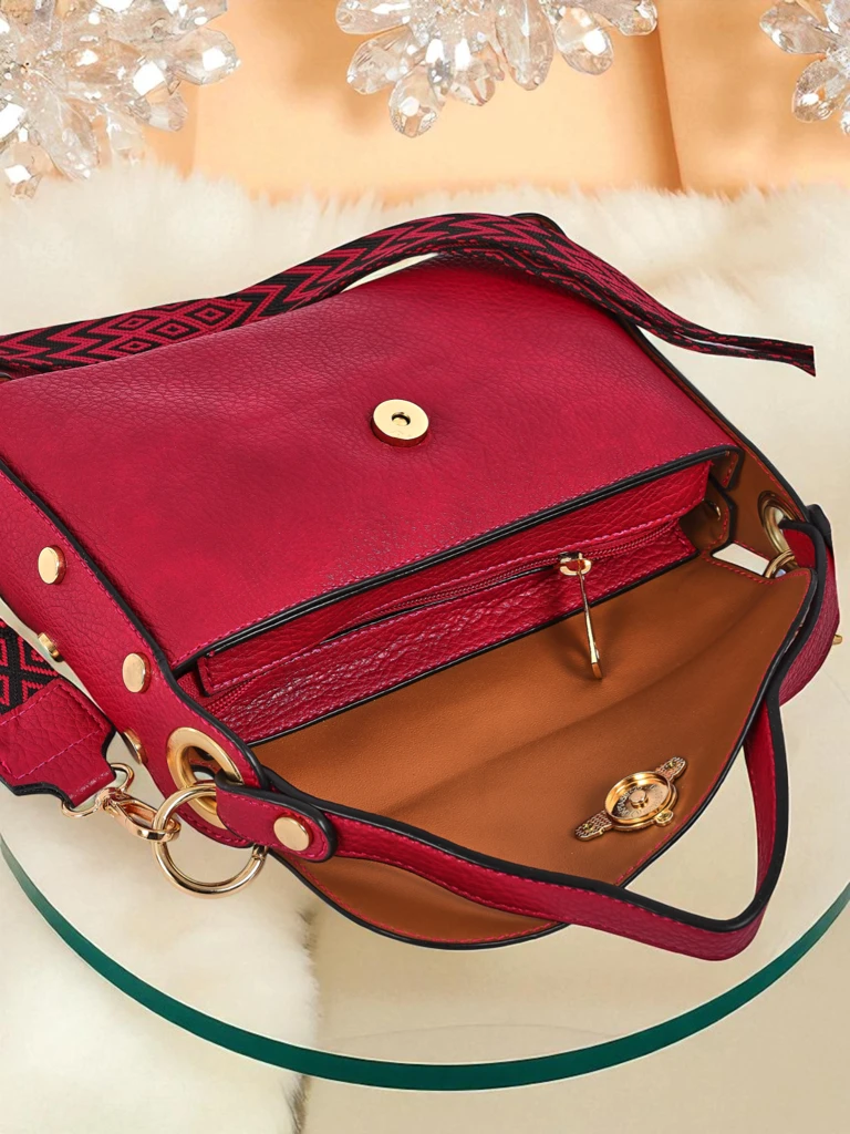 Sac à main pour femme fuchsia Minerva en cuir écologique à porter à l'épaule et en bandoulière