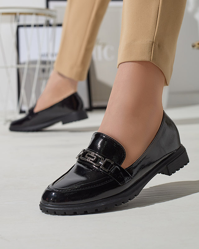 Mocassins laqués pour femmes avec ornement en noir Horiff- Footwear