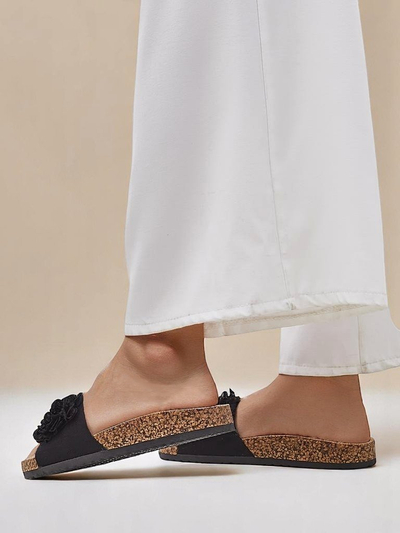 Royalfashion claquettes pour femmes avec accents floraux Occes