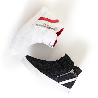 OUTLET Chaussures de sport pour femmes noires sur une cale intérieure Harumi - Footwear