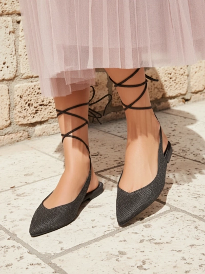 Sandales Damiane Nero - Ballerines noires à lacets en tissu, talon plat