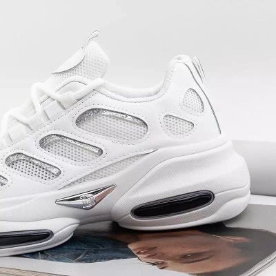 OUTLET Chaussures de sport femme blanches sur semelle épaisse Warina - Sporty