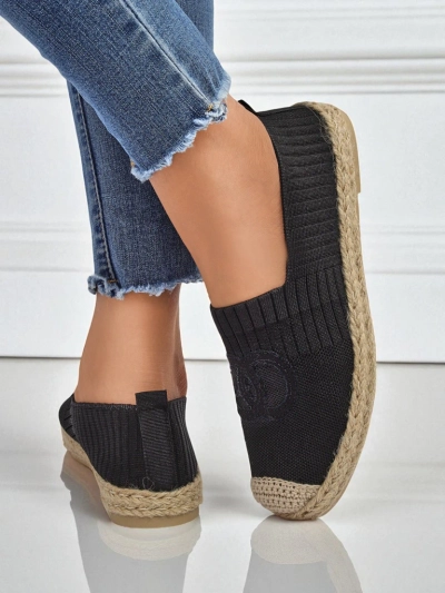 Espadrilles pour femmes Atena noires - talon plat, cuir écologique suédé
