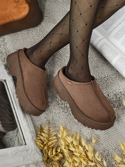 Bottes courtes style bottes de neige pour femmes avec fourrure Calindra